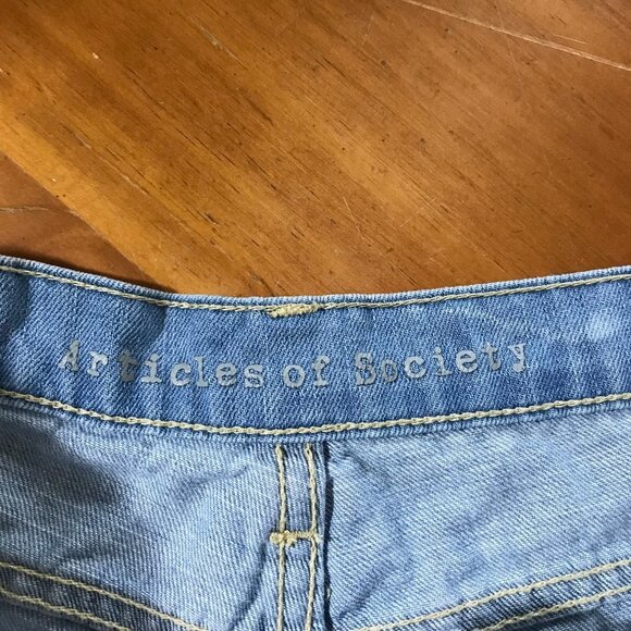 Articles of Society denim shorts distressed light wash mid length wrecked grunge - Picture 2 of 8